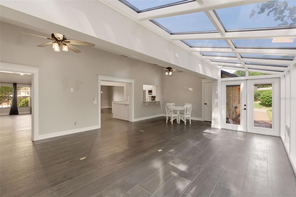 Active With Contract: $620,000 (4 beds, 3 baths, 2787 Square Feet)