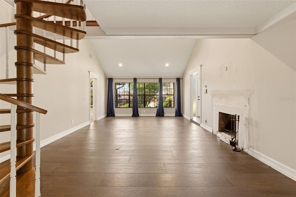 Active With Contract: $620,000 (4 beds, 3 baths, 2787 Square Feet)