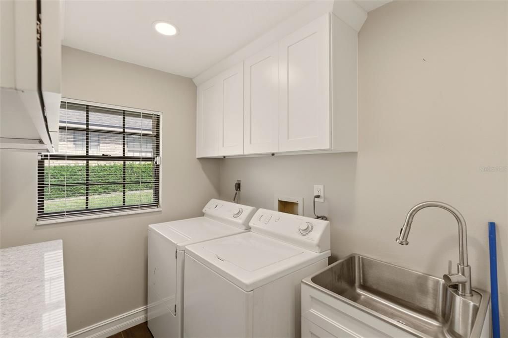 Active With Contract: $620,000 (4 beds, 3 baths, 2787 Square Feet)