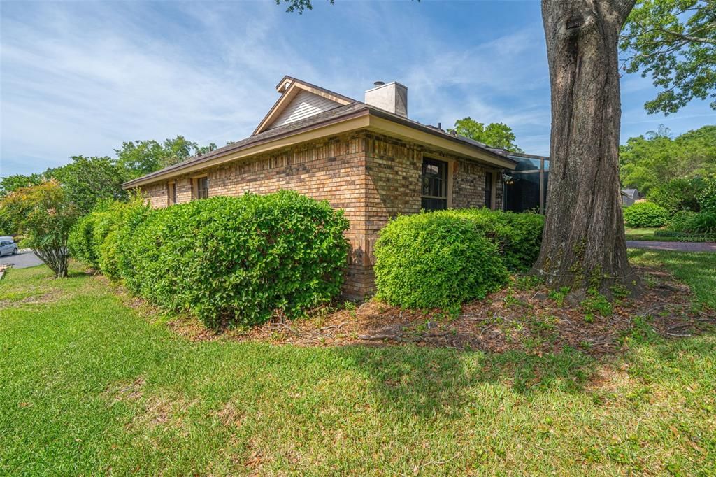 Active With Contract: $620,000 (4 beds, 3 baths, 2787 Square Feet)