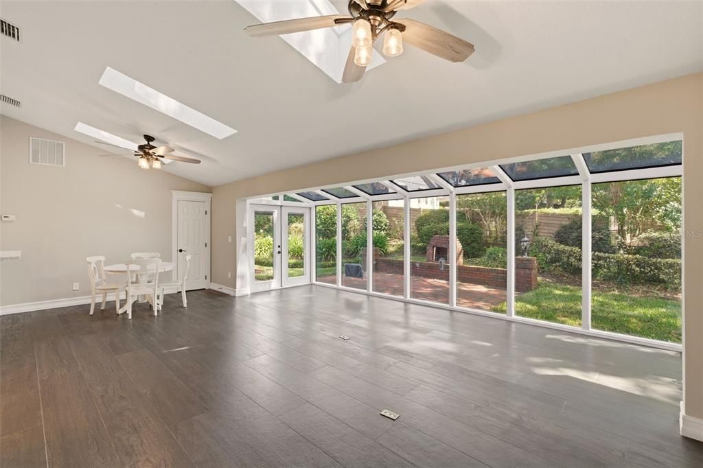 Active With Contract: $620,000 (4 beds, 3 baths, 2787 Square Feet)
