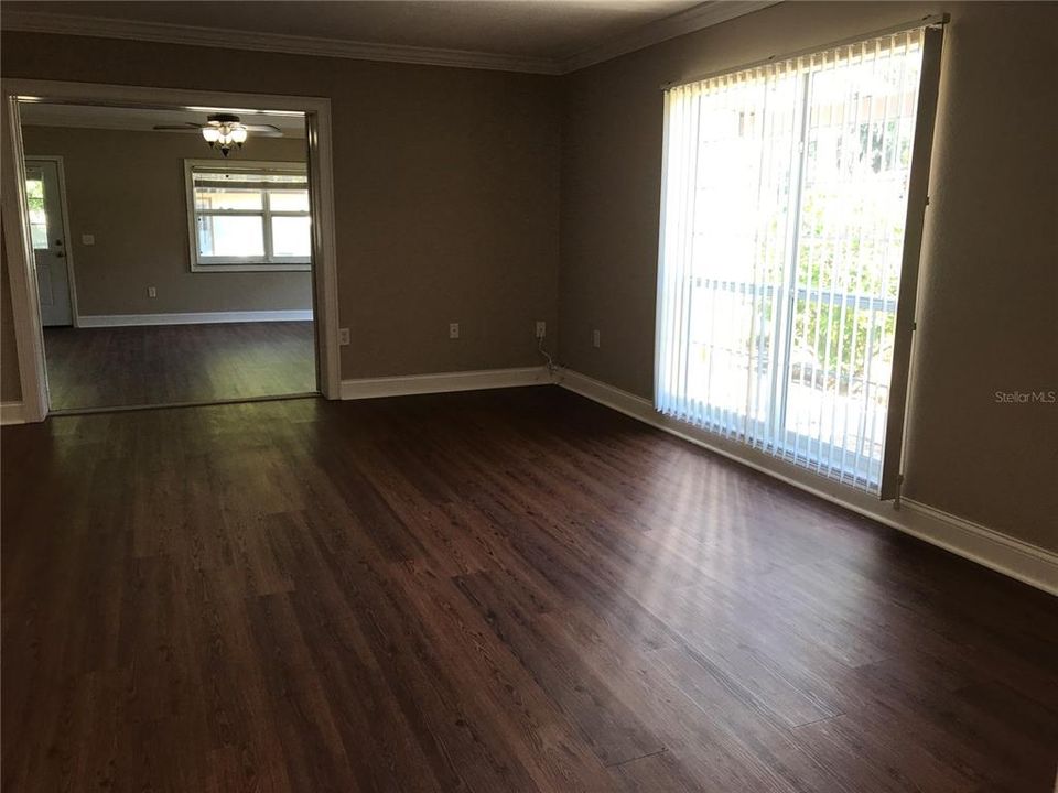 For Sale: $385,000 (3 beds, 2 baths, 1961 Square Feet)