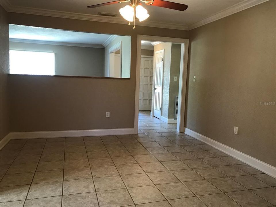 For Sale: $385,000 (3 beds, 2 baths, 1961 Square Feet)
