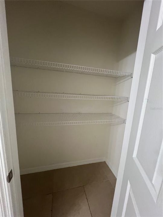 For Rent: $1,895 (4 beds, 2 baths, 1812 Square Feet)