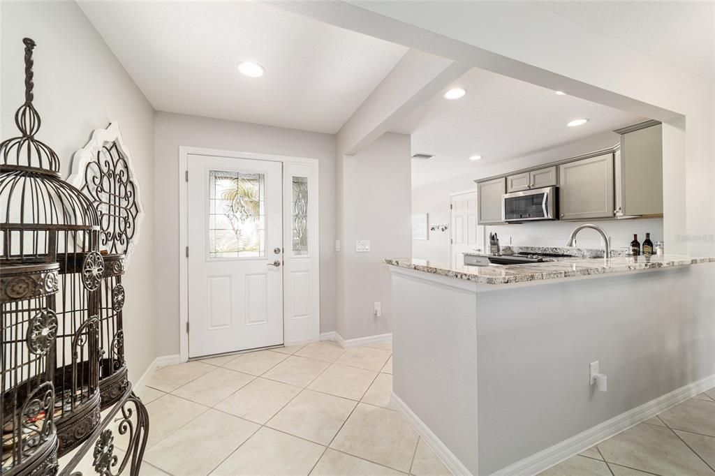 Activo con contrato: $669,000 (3 camas, 2 baños, 1903 Pies cuadrados)