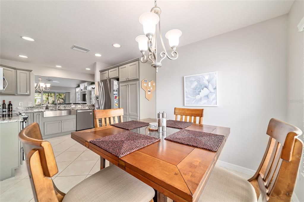 Activo con contrato: $669,000 (3 camas, 2 baños, 1903 Pies cuadrados)