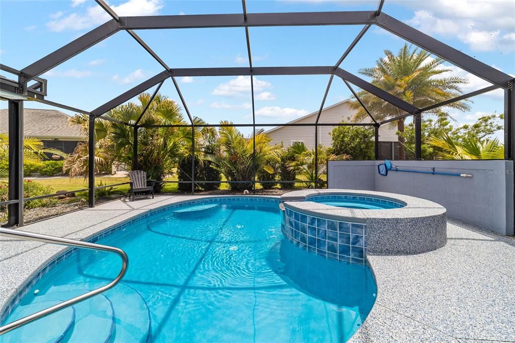 Activo con contrato: $669,000 (3 camas, 2 baños, 1903 Pies cuadrados)