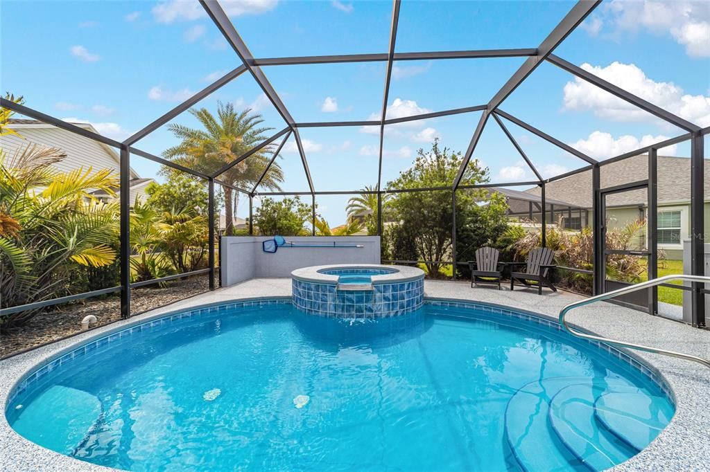 Activo con contrato: $669,000 (3 camas, 2 baños, 1903 Pies cuadrados)