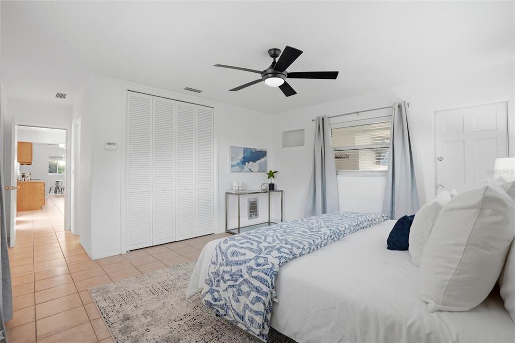 Active With Contract: $550,000 (3 beds, 2 baths, 2086 Square Feet)
