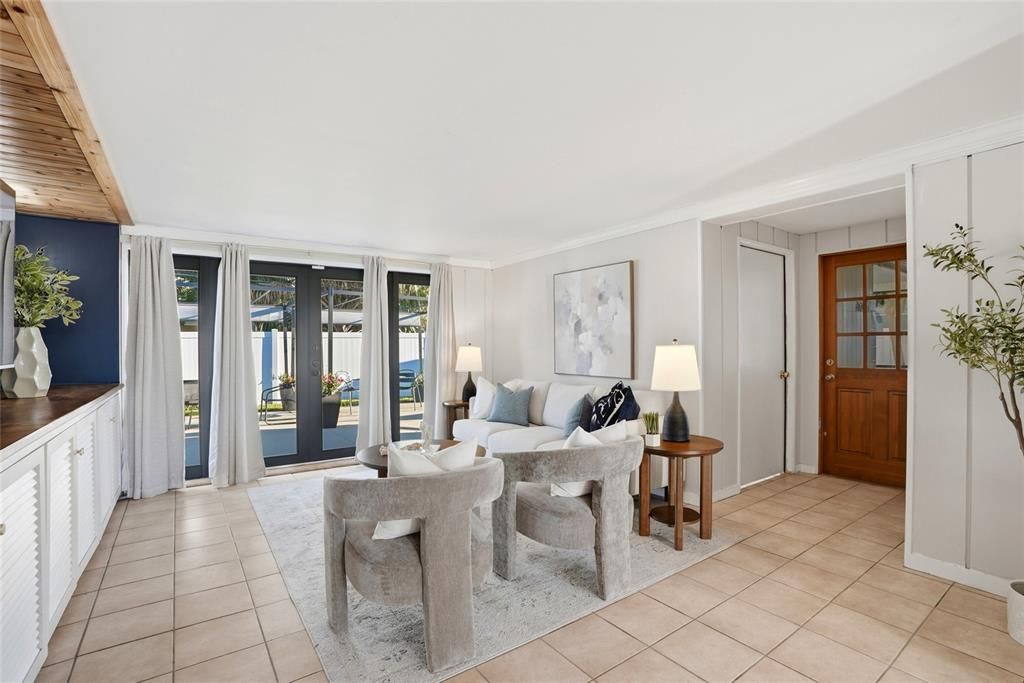 Active With Contract: $550,000 (3 beds, 2 baths, 2086 Square Feet)