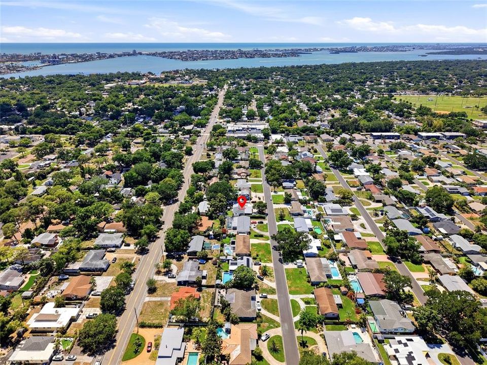 Active With Contract: $550,000 (3 beds, 2 baths, 2086 Square Feet)
