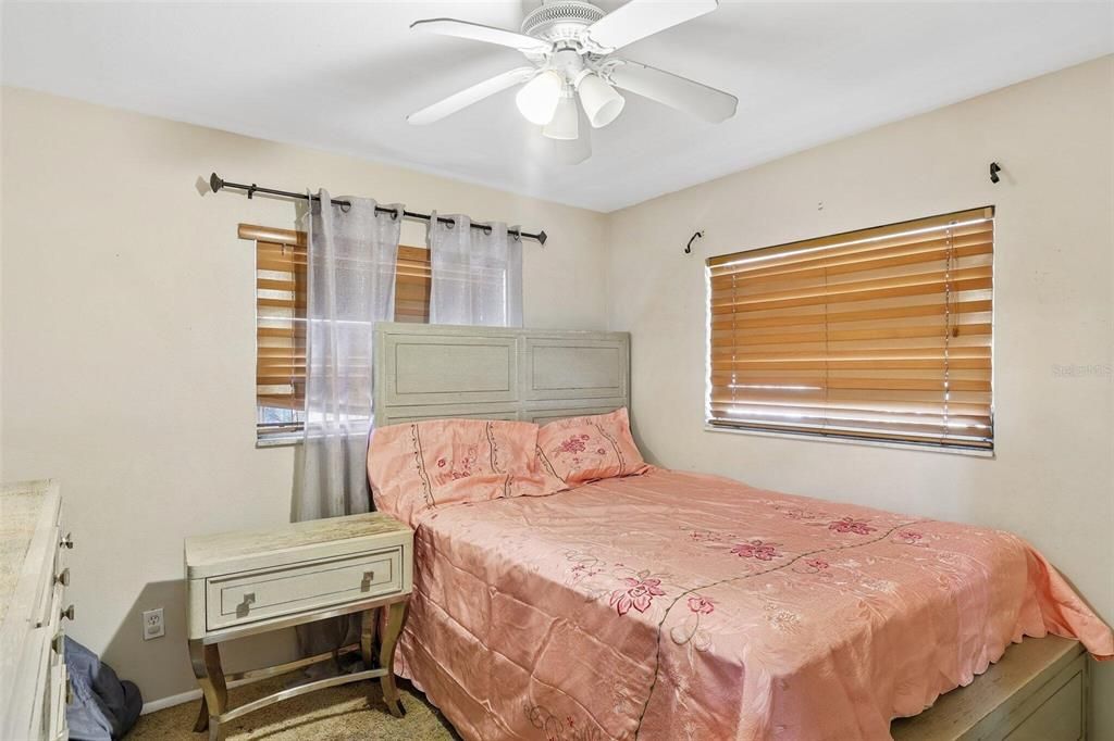 For Sale: $890,000 (3 beds, 2 baths, 1602 Square Feet)