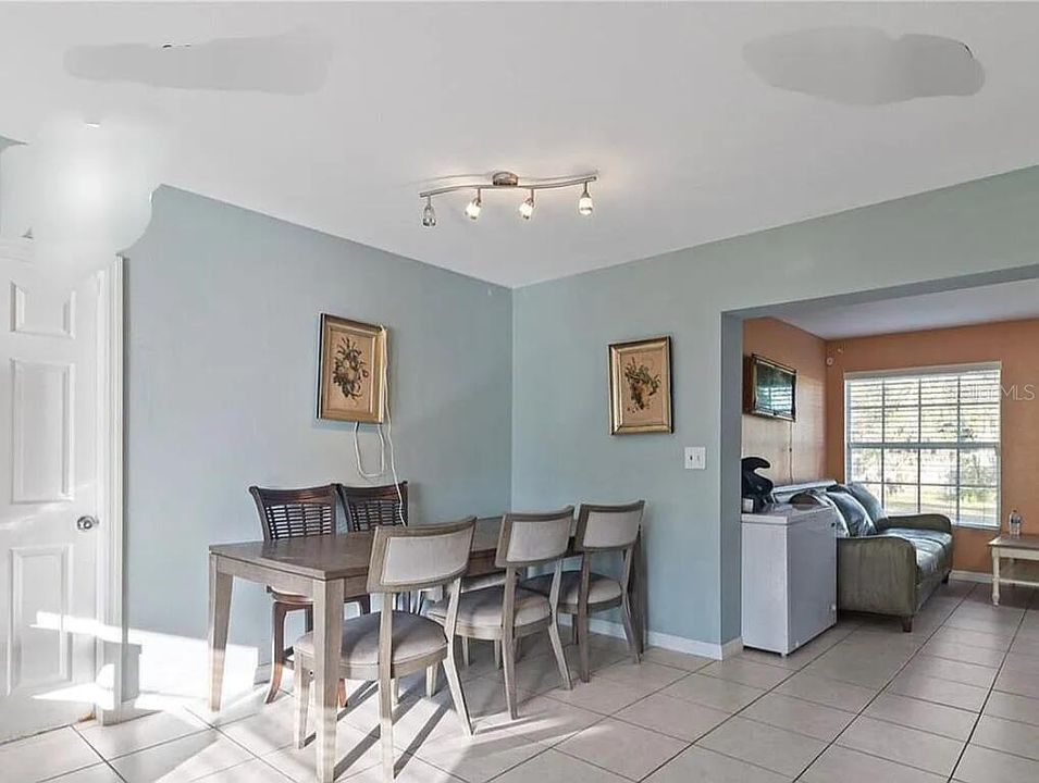 For Sale: $890,000 (3 beds, 2 baths, 1602 Square Feet)