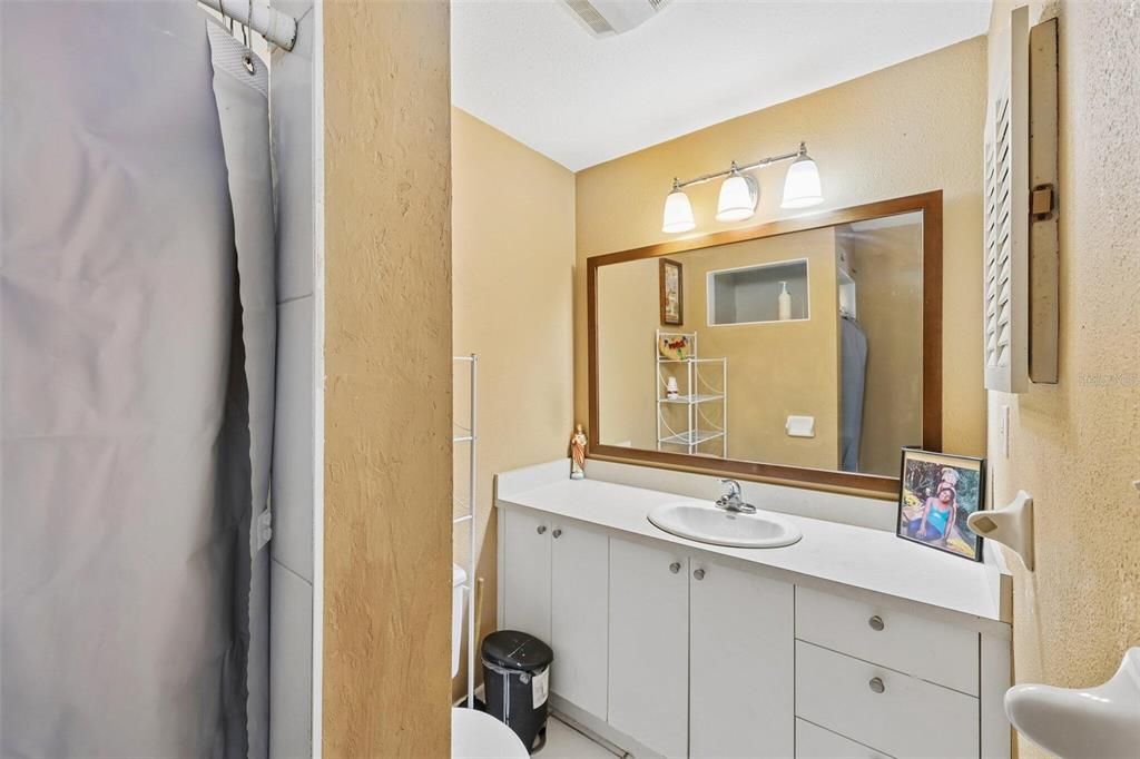 For Sale: $890,000 (3 beds, 2 baths, 1602 Square Feet)