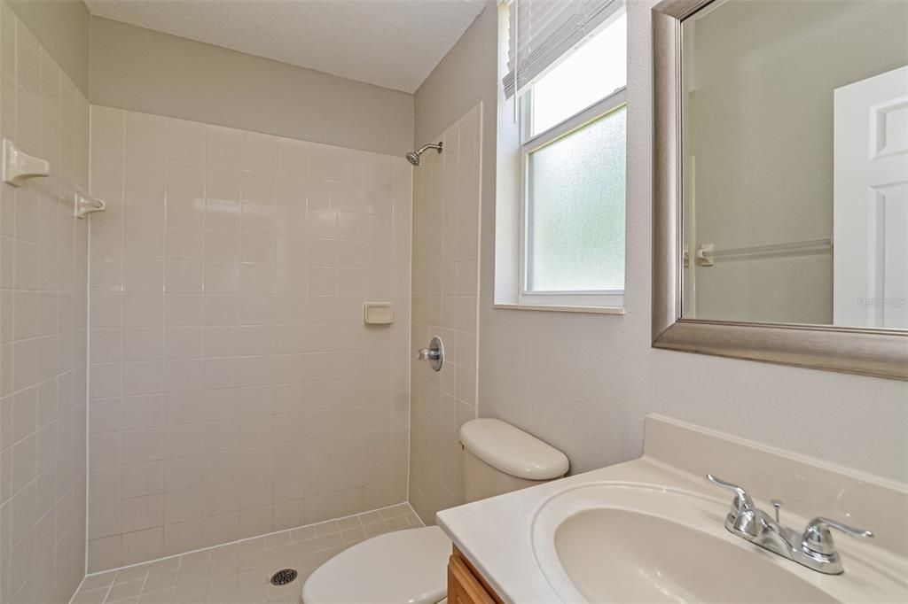 En Venta: $624,900 (5 camas, 3 baños, 4104 Pies cuadrados)