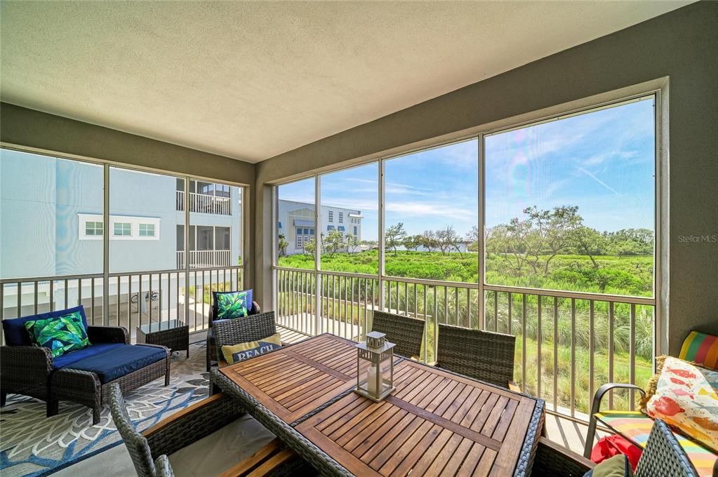 En Venta: $750,000 (3 camas, 3 baños, 1664 Pies cuadrados)