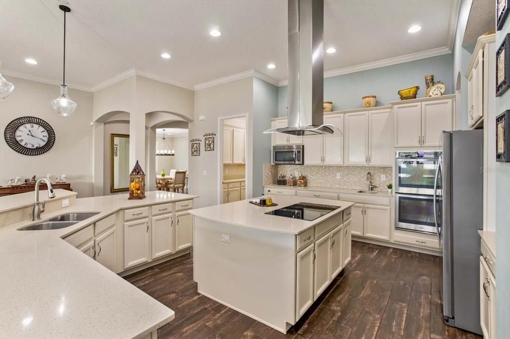 For Sale: $1,999,947 (5 beds, 4 baths, 3837 Square Feet)