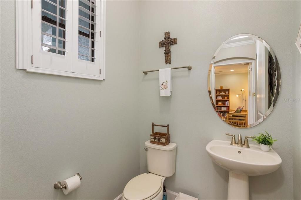 For Sale: $1,999,947 (5 beds, 4 baths, 3837 Square Feet)