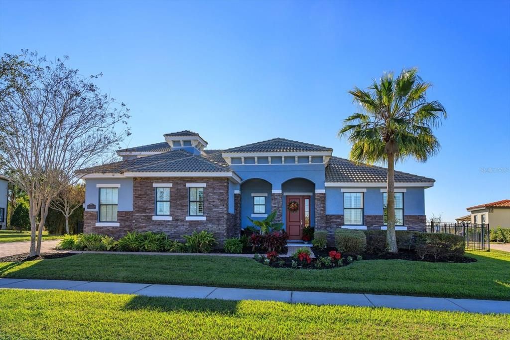 For Sale: $1,999,947 (5 beds, 4 baths, 3837 Square Feet)