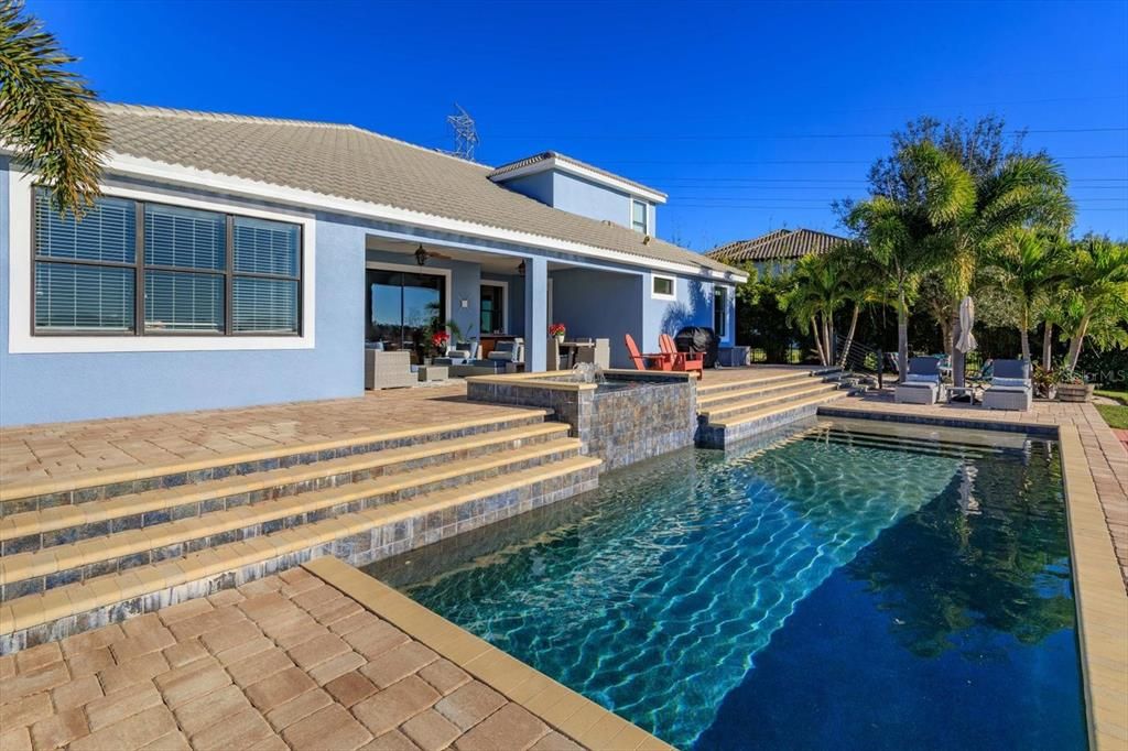 For Sale: $1,999,947 (5 beds, 4 baths, 3837 Square Feet)