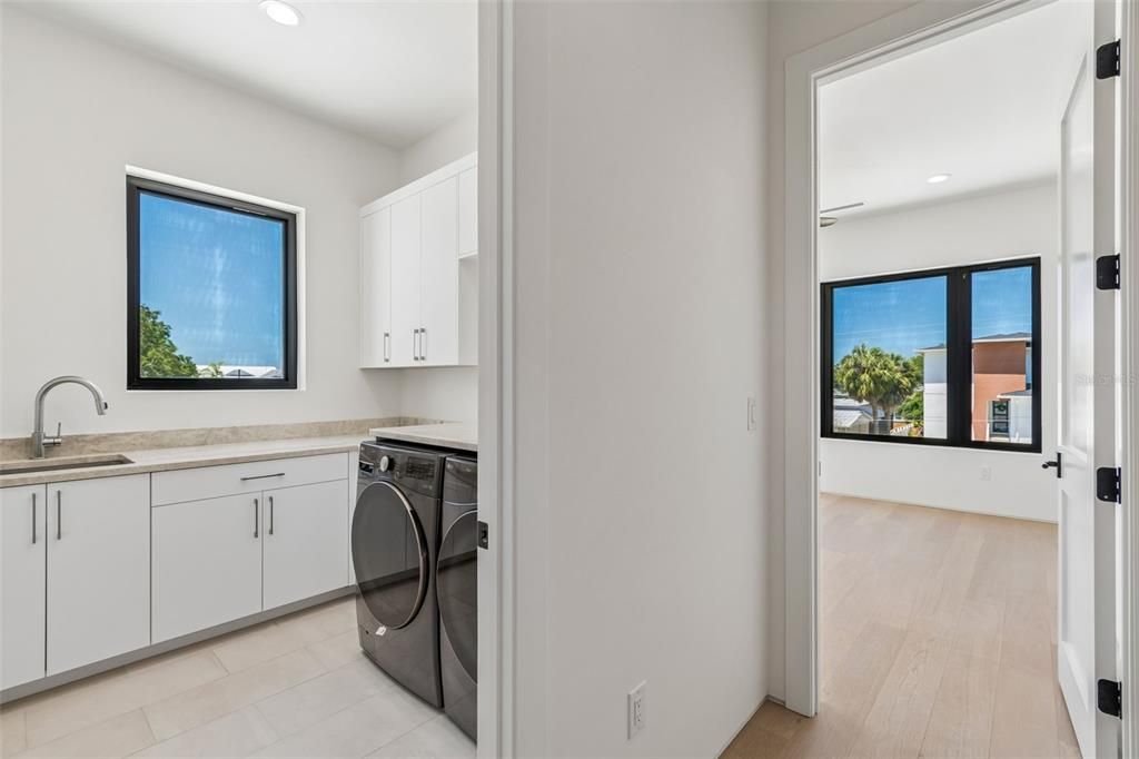For Sale: $3,449,999 (6 beds, 5 baths, 5448 Square Feet)