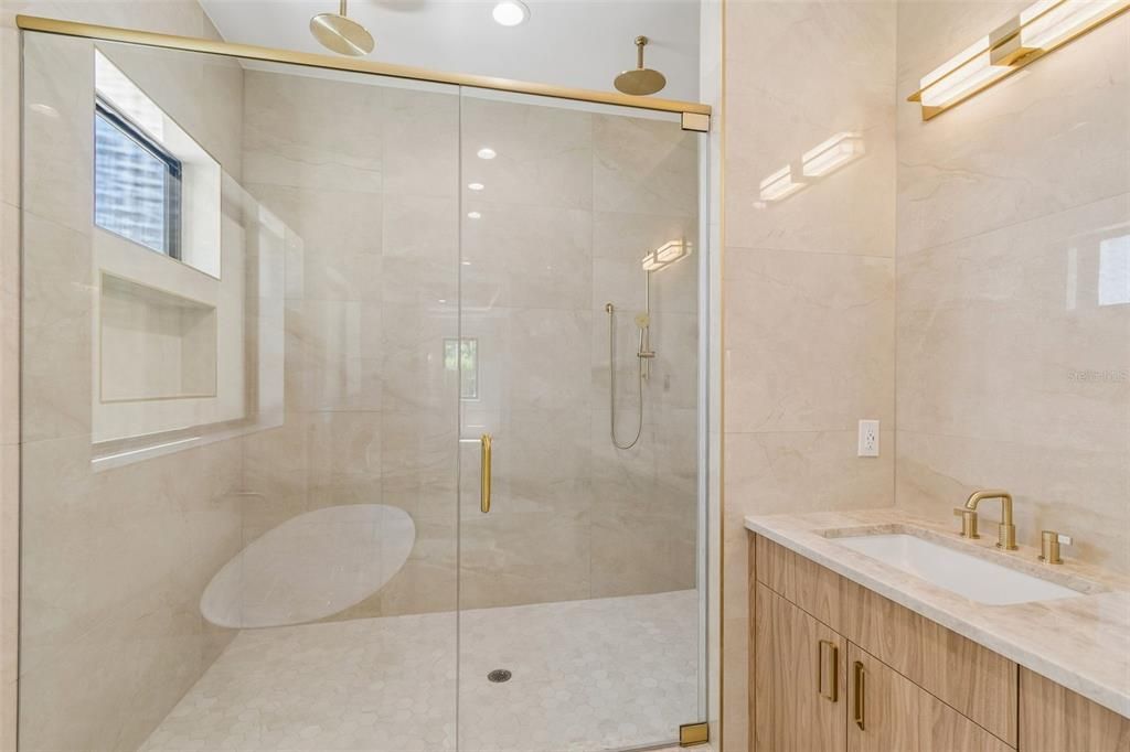 For Sale: $3,449,999 (6 beds, 5 baths, 5448 Square Feet)