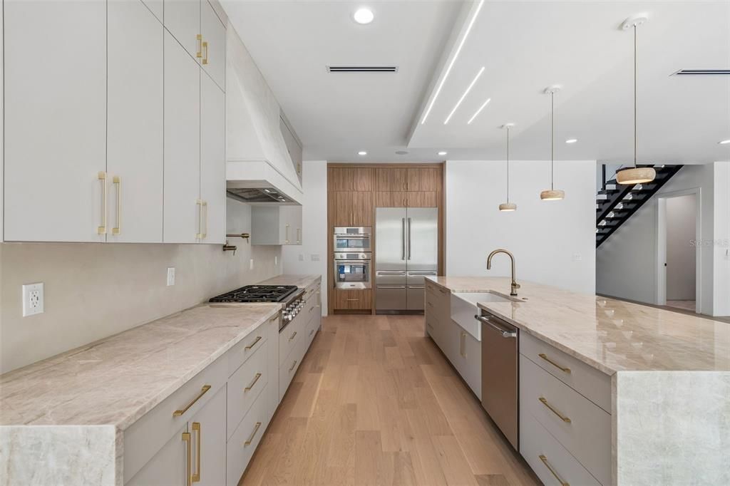 For Sale: $3,449,999 (6 beds, 5 baths, 5448 Square Feet)