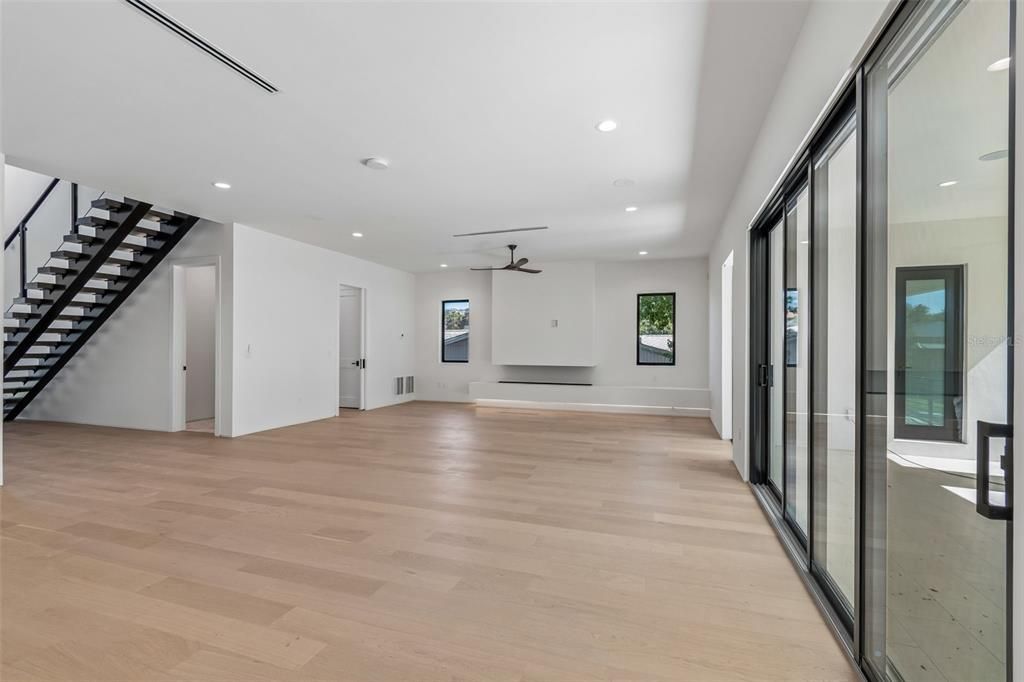 For Sale: $3,449,999 (6 beds, 5 baths, 5448 Square Feet)