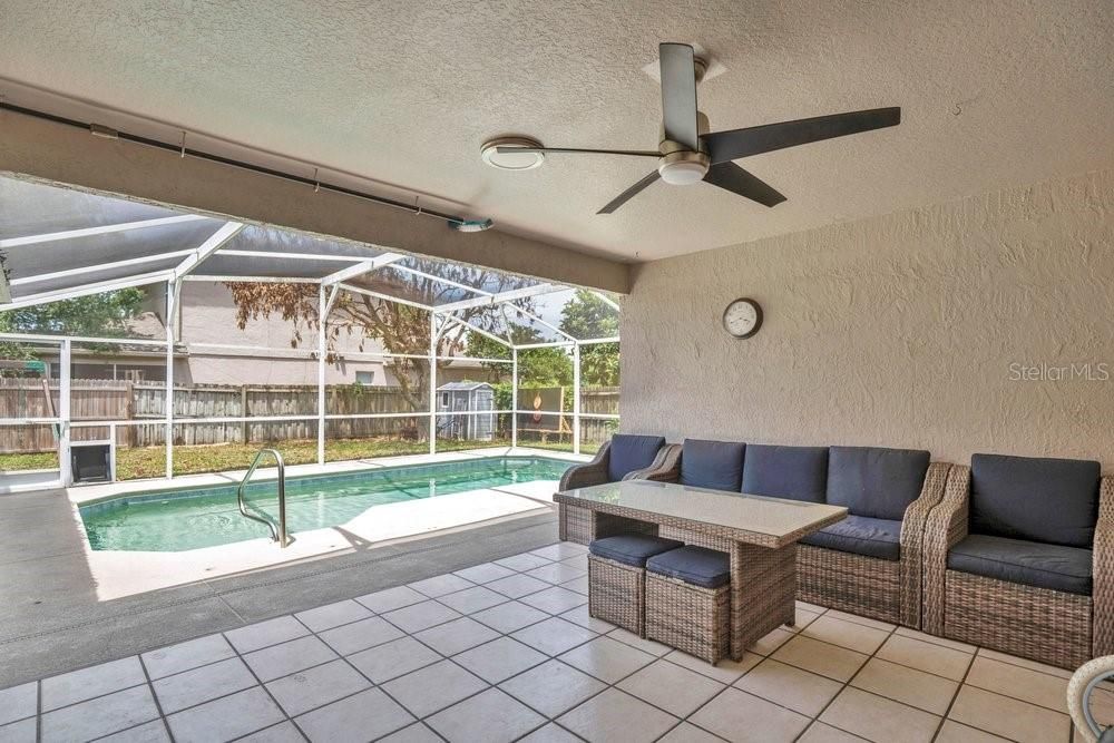 En Venta: $510,000 (4 camas, 2 baños, 2223 Pies cuadrados)