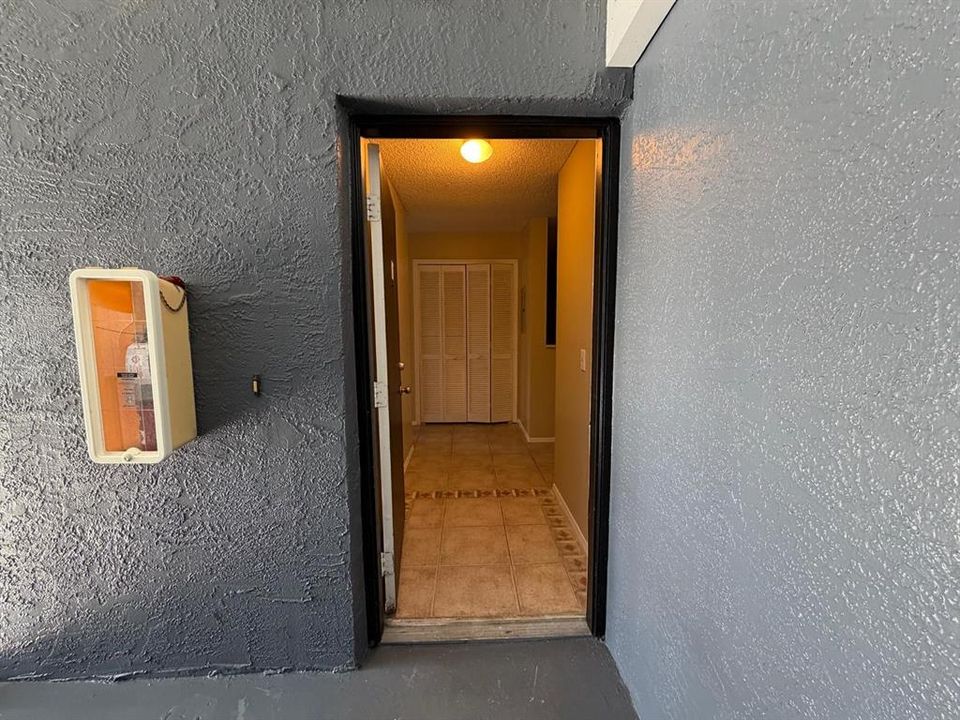 Active With Contract: $1,500 (2 beds, 2 baths, 1006 Square Feet)