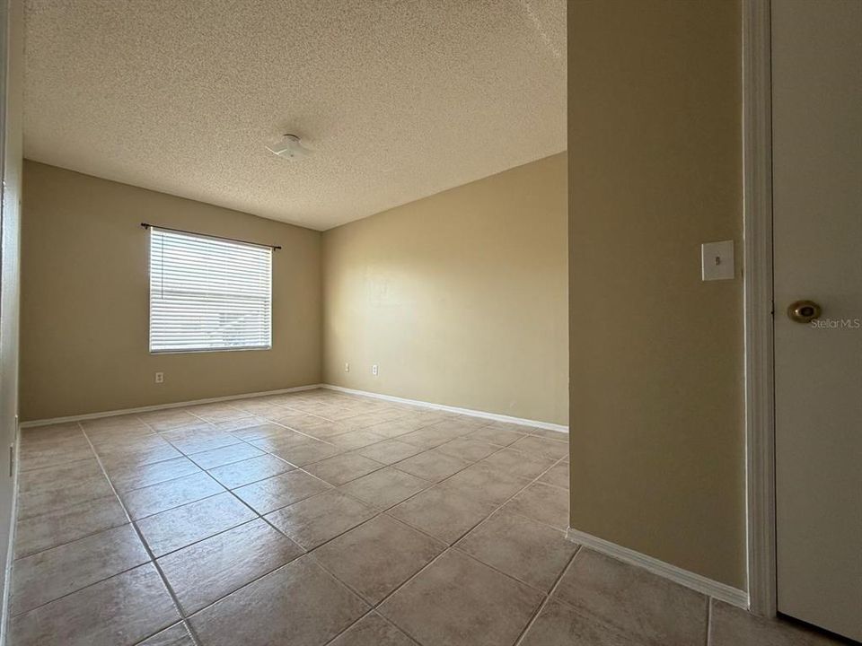 Active With Contract: $1,500 (2 beds, 2 baths, 1006 Square Feet)