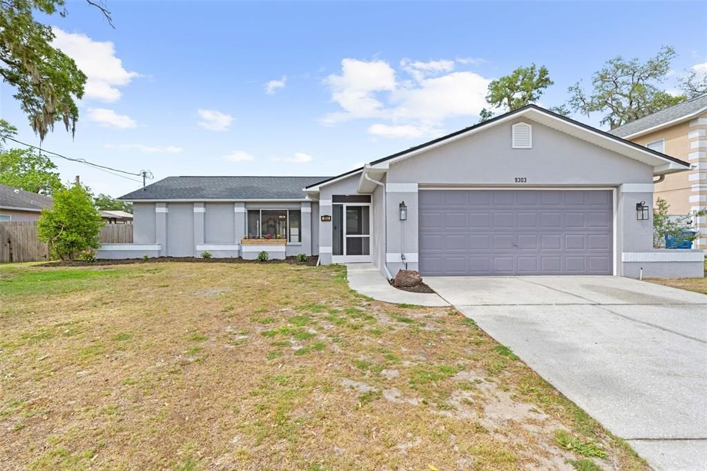 Недавно продано: $329,999 (3 спален, 2 ванн, 1502 Квадратных фут)