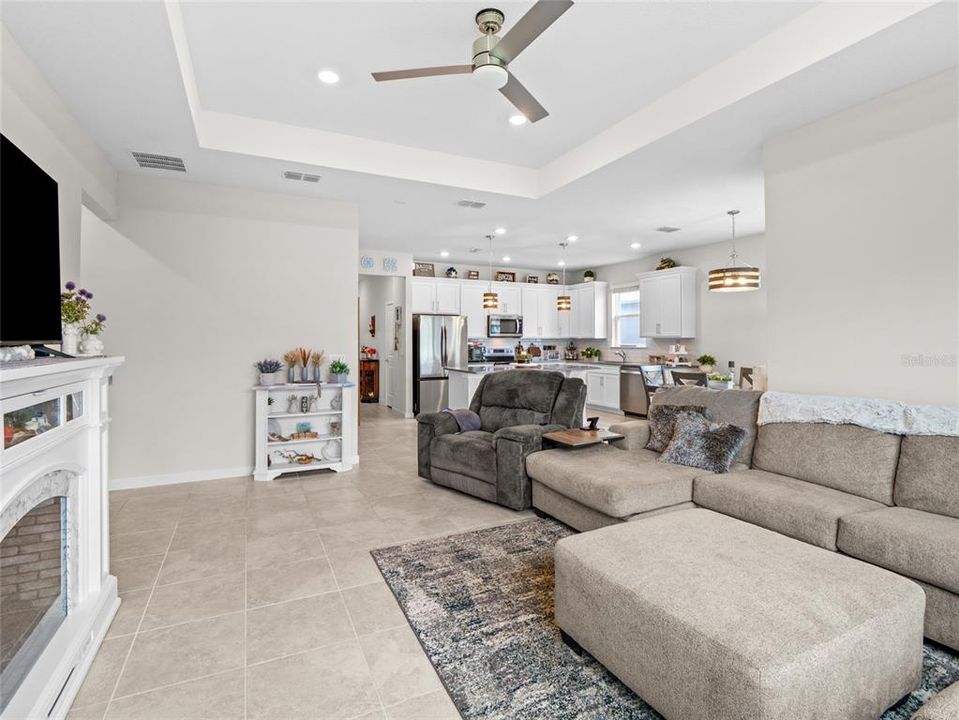 For Sale: $389,900 (4 beds, 2 baths, 1850 Square Feet)