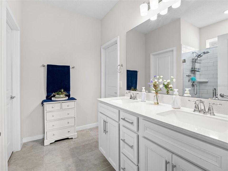 For Sale: $389,900 (4 beds, 2 baths, 1850 Square Feet)