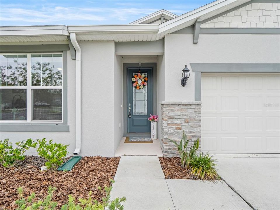 For Sale: $389,900 (4 beds, 2 baths, 1850 Square Feet)