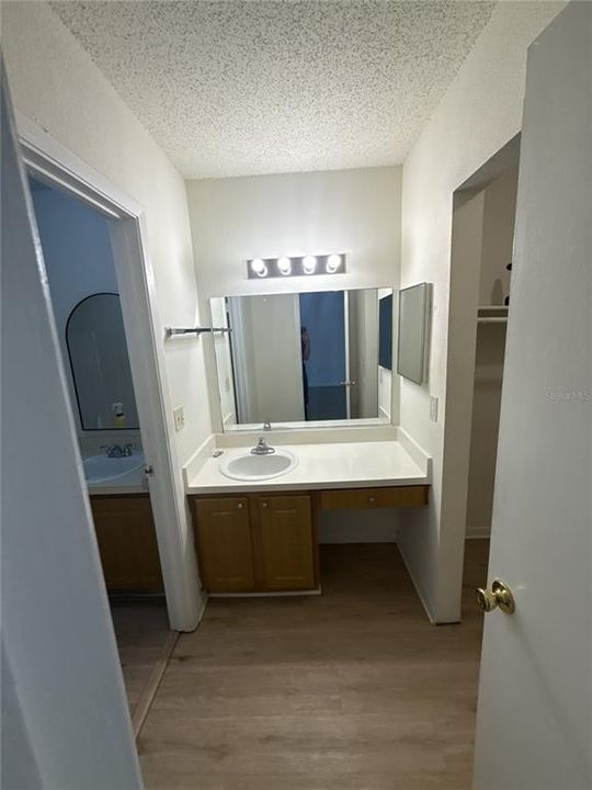Active With Contract: $1,800 (3 beds, 2 baths, 1660 Square Feet)