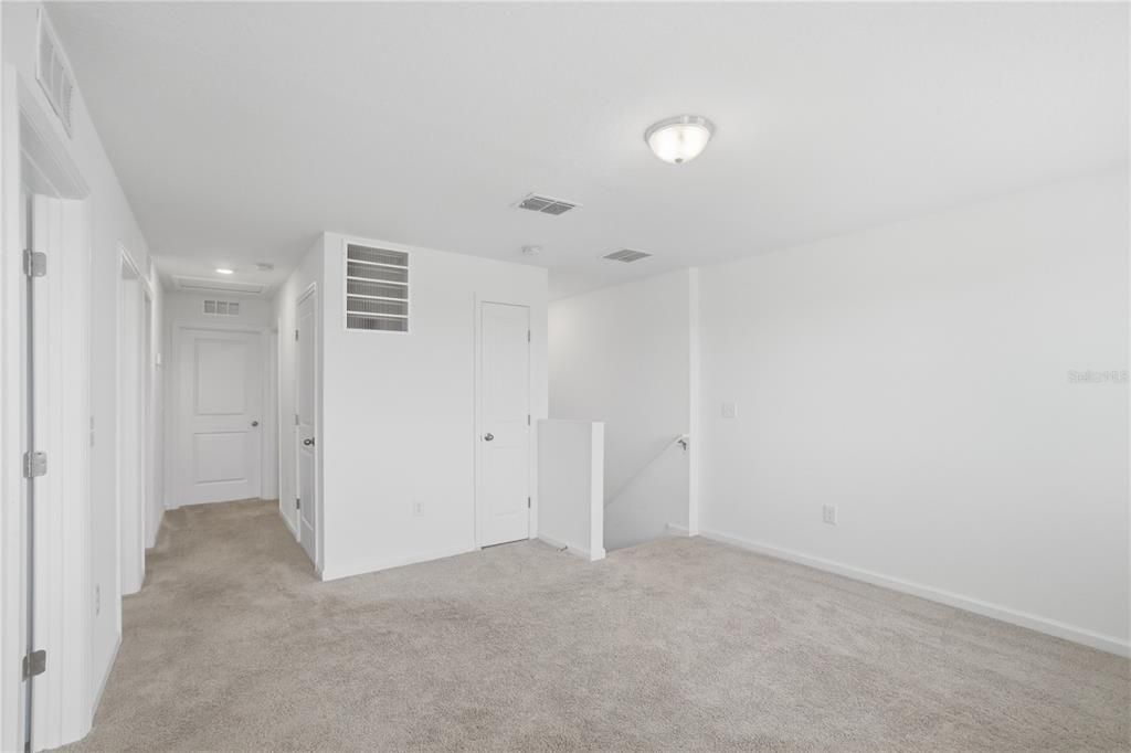 En Venta: $439,000 (3 camas, 2 baños, 1896 Pies cuadrados)