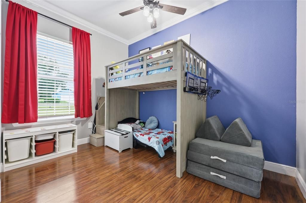 En Venta: $539,000 (4 camas, 3 baños, 2103 Pies cuadrados)