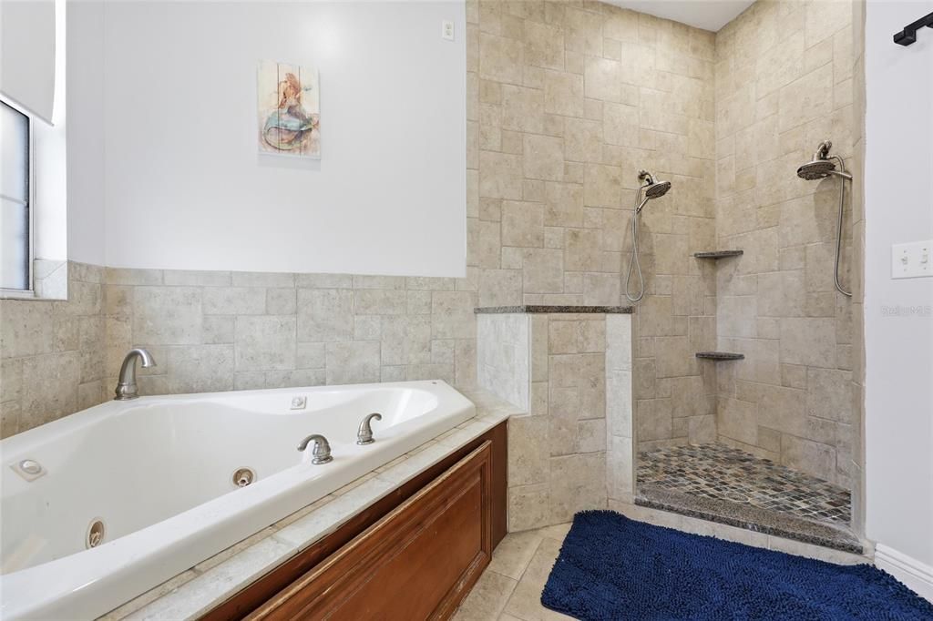 En Venta: $539,000 (4 camas, 3 baños, 2103 Pies cuadrados)