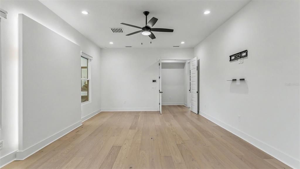 En Venta: $1,674,900 (4 camas, 3 baños, 3993 Pies cuadrados)