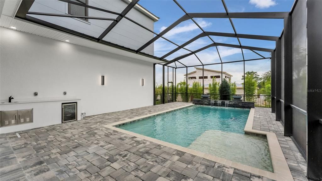 En Venta: $1,674,900 (4 camas, 3 baños, 3993 Pies cuadrados)