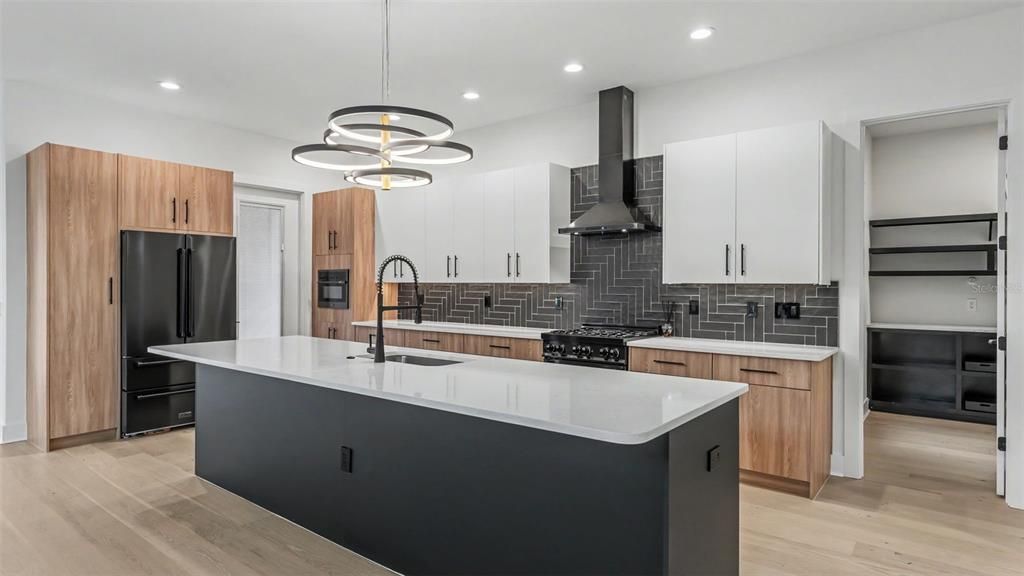 En Venta: $1,674,900 (4 camas, 3 baños, 3993 Pies cuadrados)