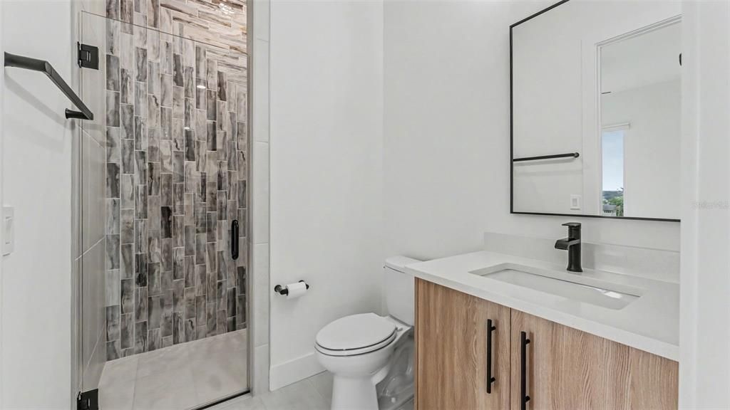En Venta: $1,674,900 (4 camas, 3 baños, 3993 Pies cuadrados)