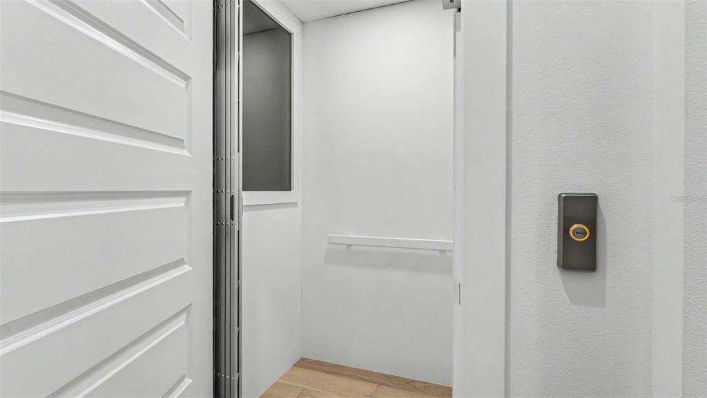 En Venta: $1,674,900 (4 camas, 3 baños, 3993 Pies cuadrados)
