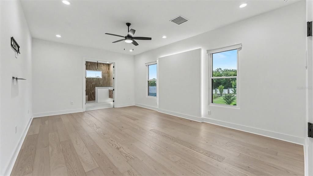 En Venta: $1,674,900 (4 camas, 3 baños, 3993 Pies cuadrados)