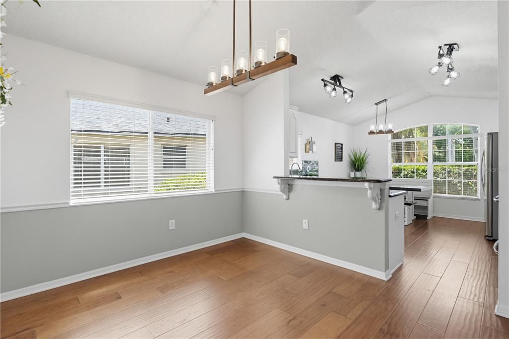 For Sale: $525,000 (3 beds, 2 baths, 1572 Square Feet)