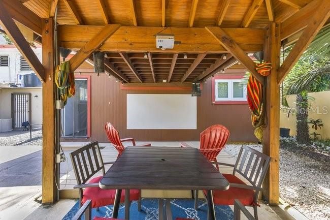 En Venta: $450,000 (3 camas, 2 baños, 1200 Pies cuadrados)