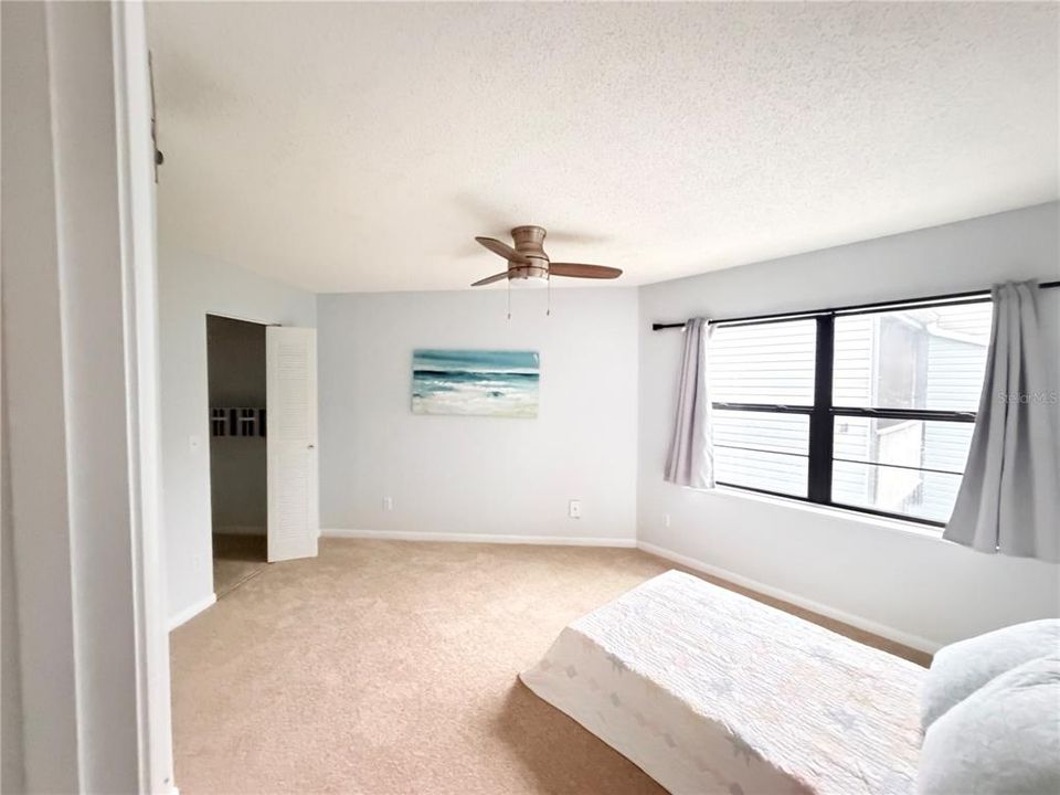 For Sale: $149,900 (1 beds, 1 baths, 675 Square Feet)