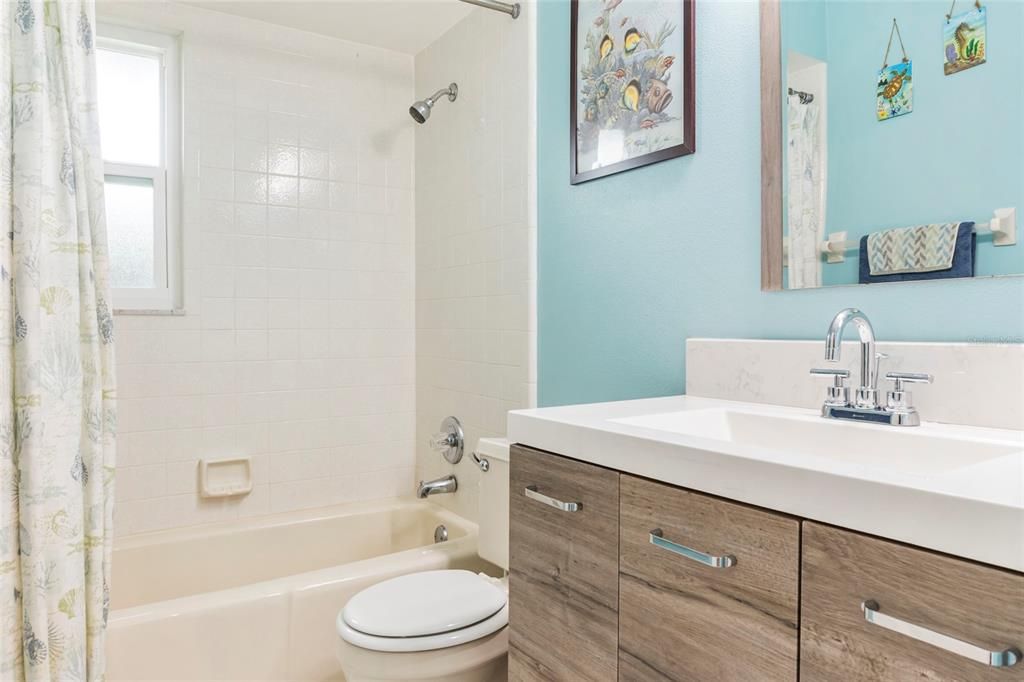 En Venta: $529,900 (3 camas, 2 baños, 1632 Pies cuadrados)