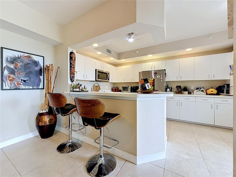 For Sale: $650,000 (2 beds, 2 baths, 1660 Square Feet)